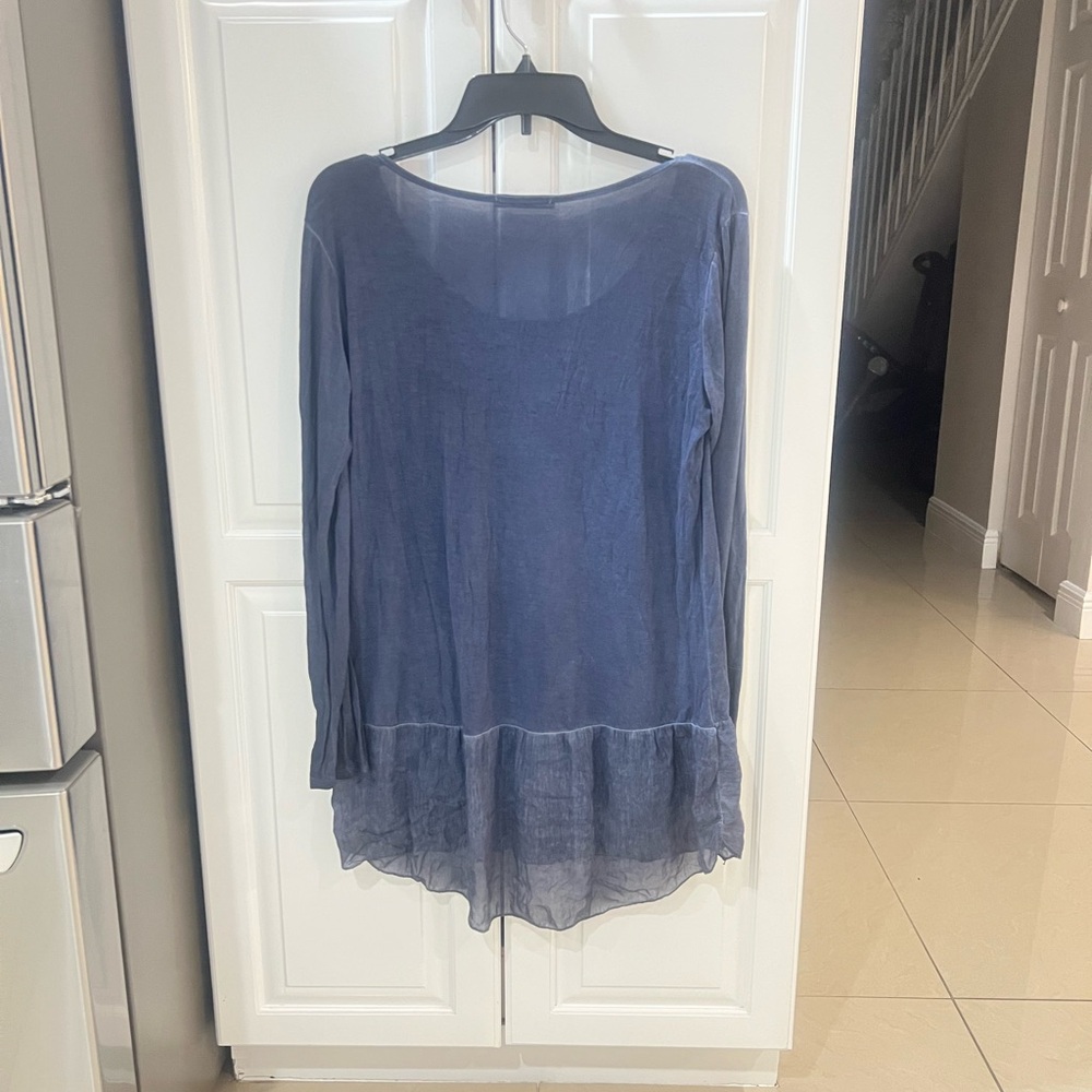Baci women’s blue top
